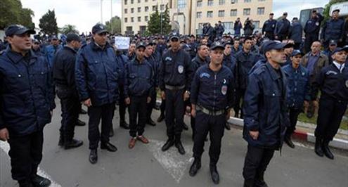 1400 شرطي يؤمنون السوبر الافريقي 